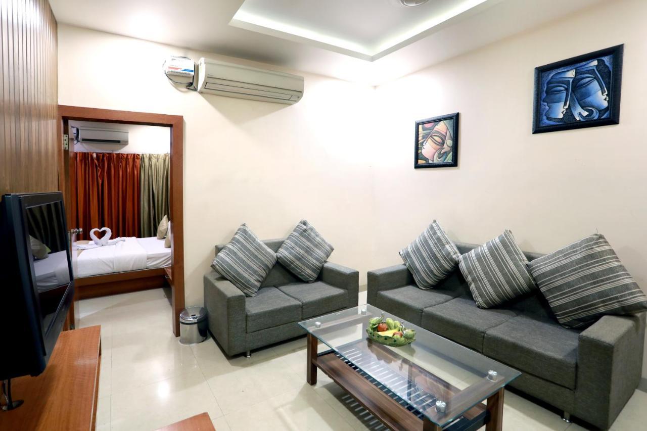 Hotel Shri Khedapati International Dewas Esterno foto